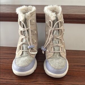 Sorel kids explorer Boots with Faux Fur Lining size 3